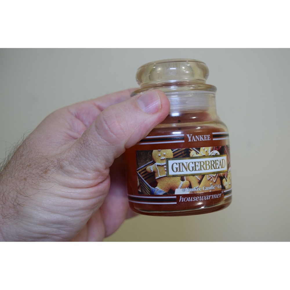 Yankee Candle Gingerbread Housewarmer Small Jar Candle 3.7oz 13813 Spiced Scent